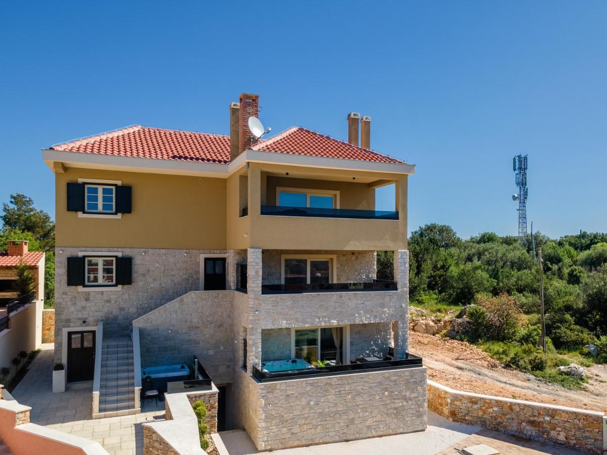 Teona Luxury Studio Apartment With Jacuzzi And Terrace Sea View Sali Exterior photo